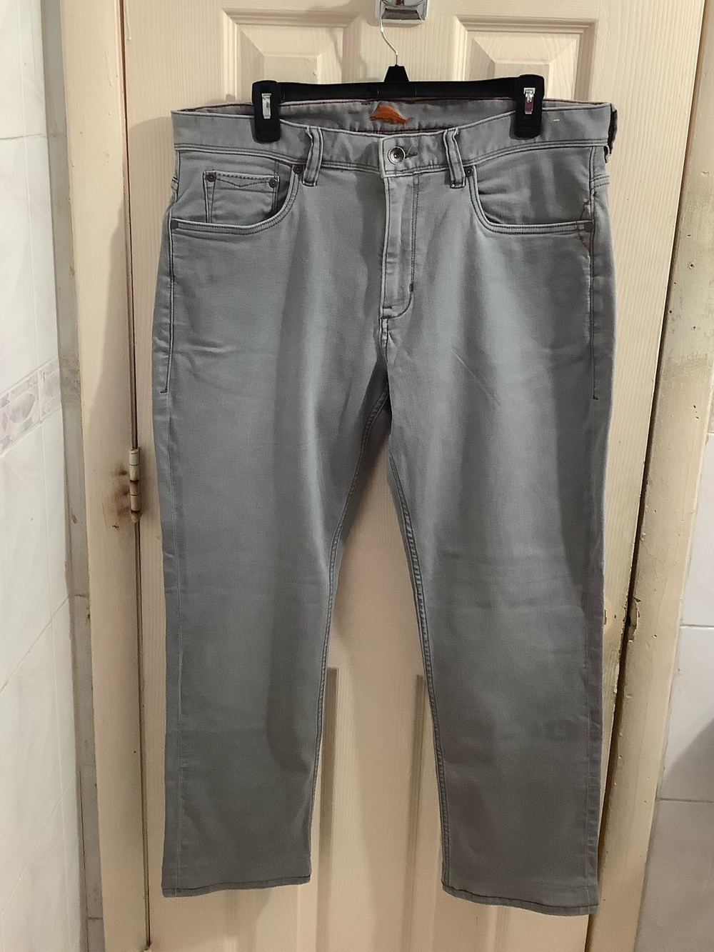 Tommy Bahama Gray Straight Jeans Size 36 x 30